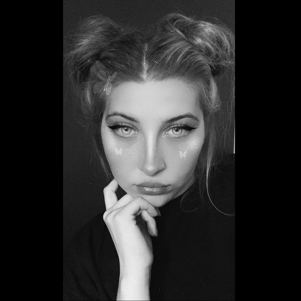 Meet your Posher, Aysegul